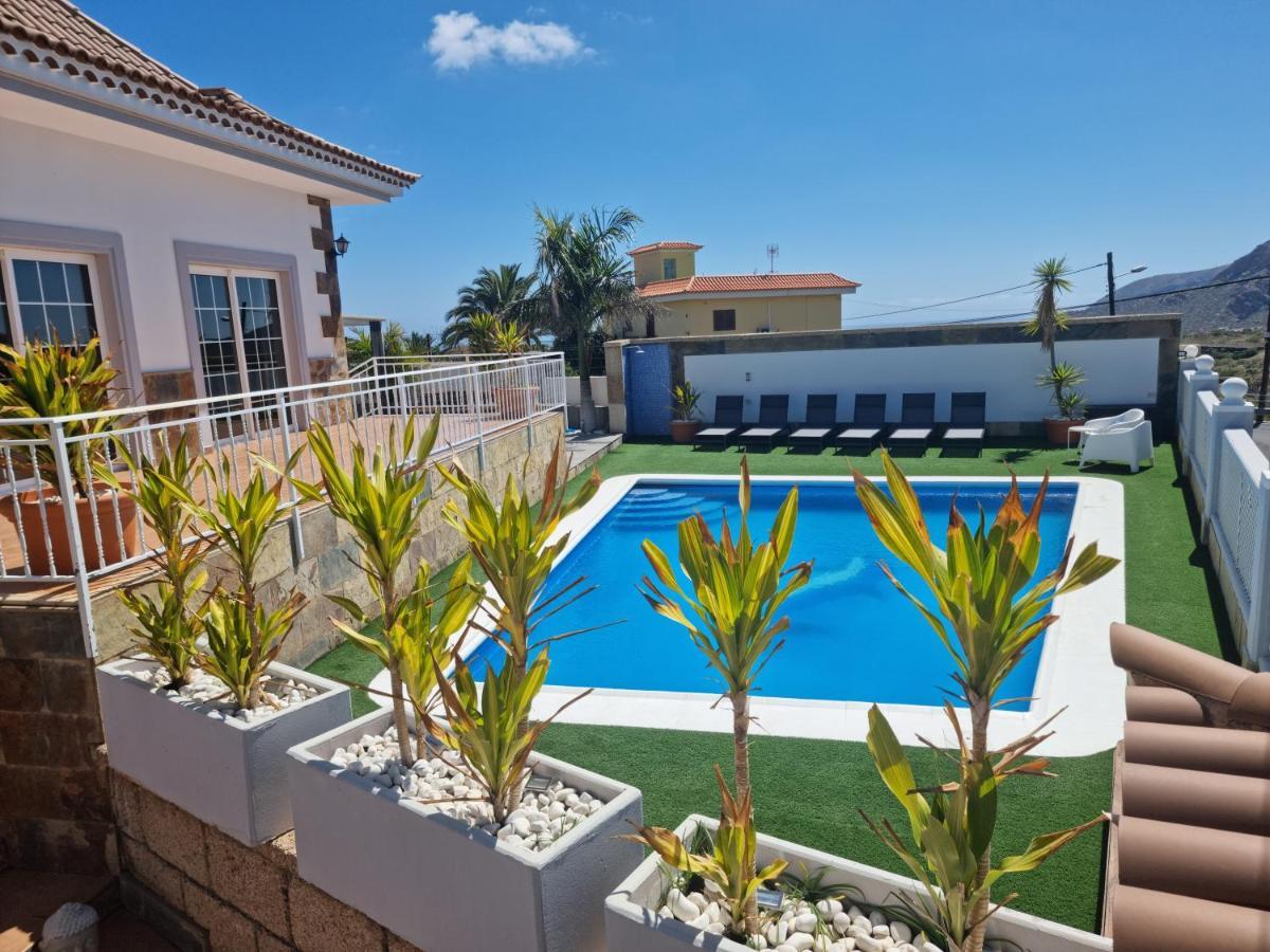Villa Gaelca Arona  Bagian luar foto